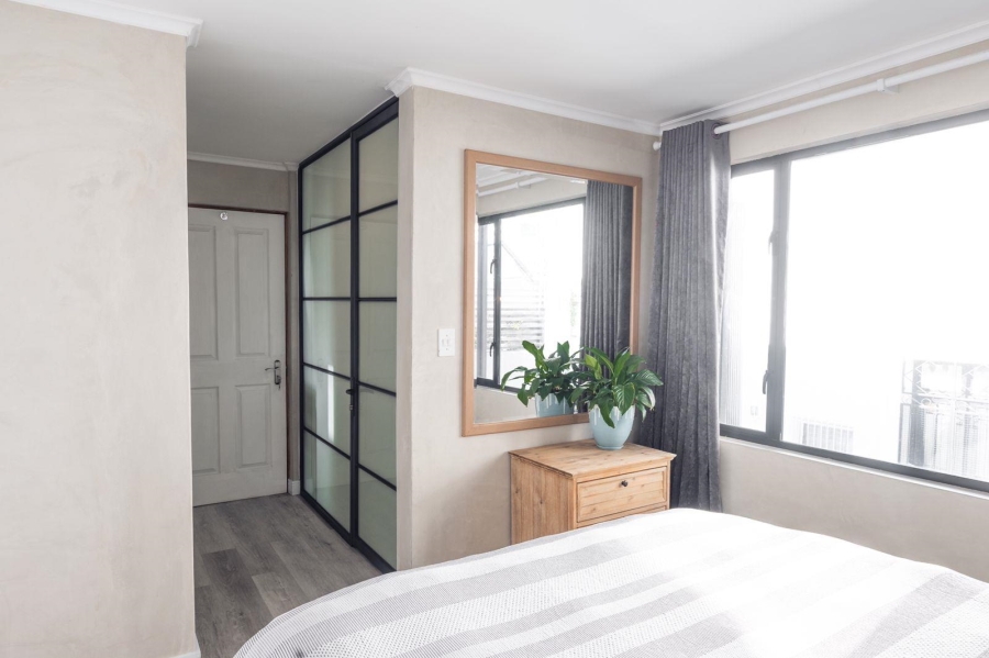 To Let 2 Bedroom Property for Rent in Green Point Western Cape